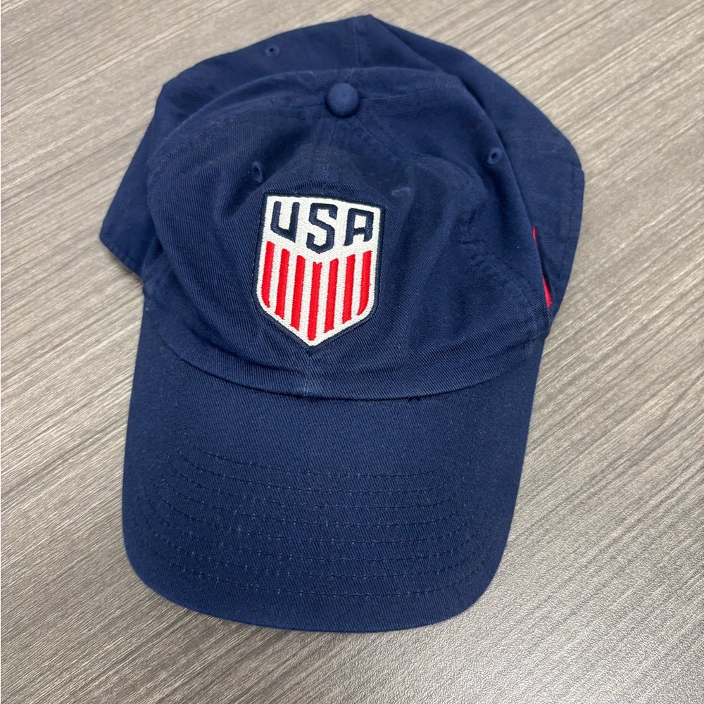 Nike Team USA Heritage86 Dri-Fit Hat in Navy